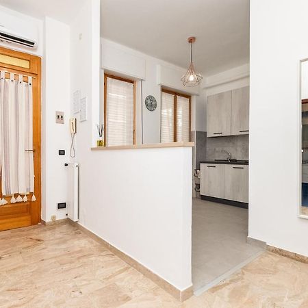 Vista Mare & 300Mt Da Spiaggia Con Freeparking E Ac Лайджелия Екстериор снимка